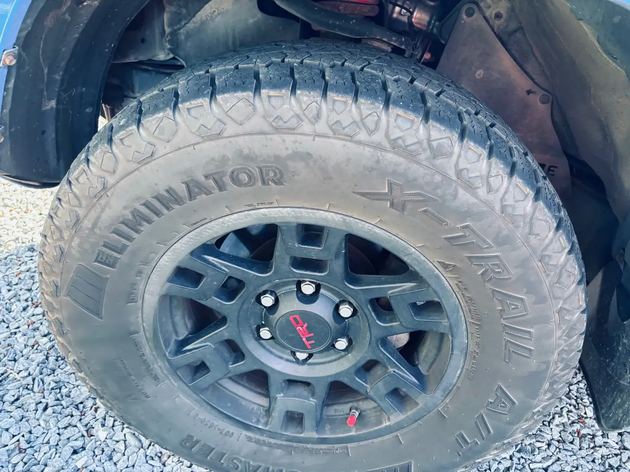 Toyota 4-Runner снимка Toyota 4-Runner