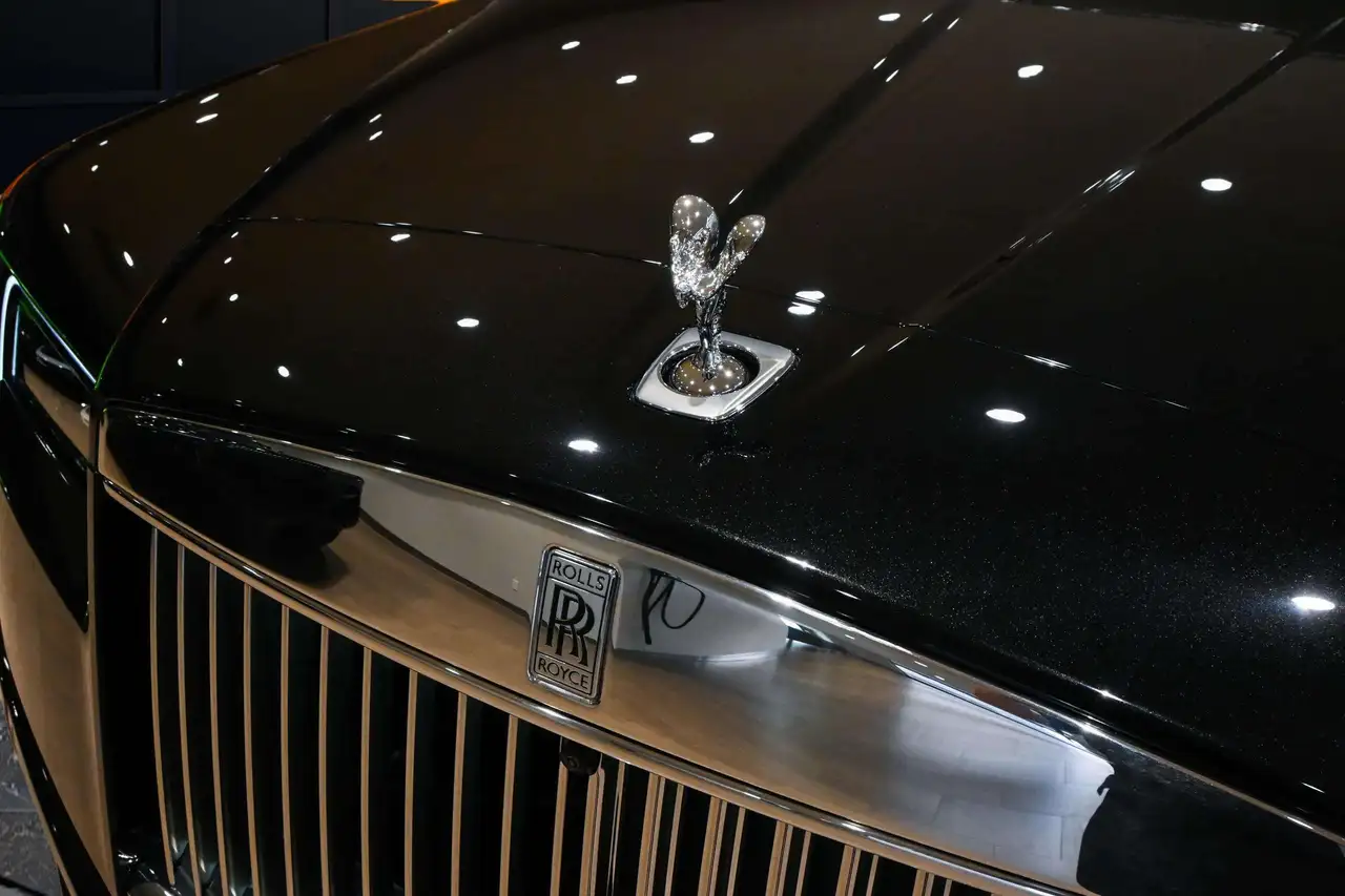 Rolls-Royce Cullinan photo Rolls-Royce Cullinan