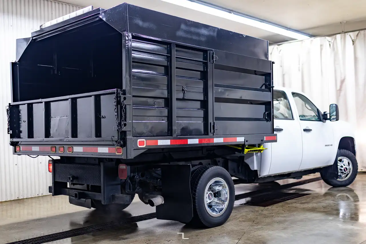 GMC Sierra 3500HD снимка GMC Sierra 3500HD