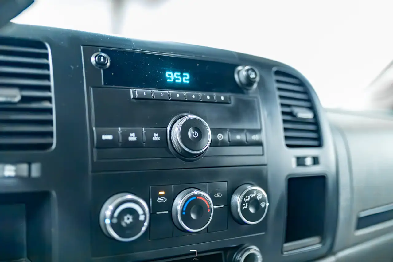 GMC Sierra 3500HD снимка GMC Sierra 3500HD