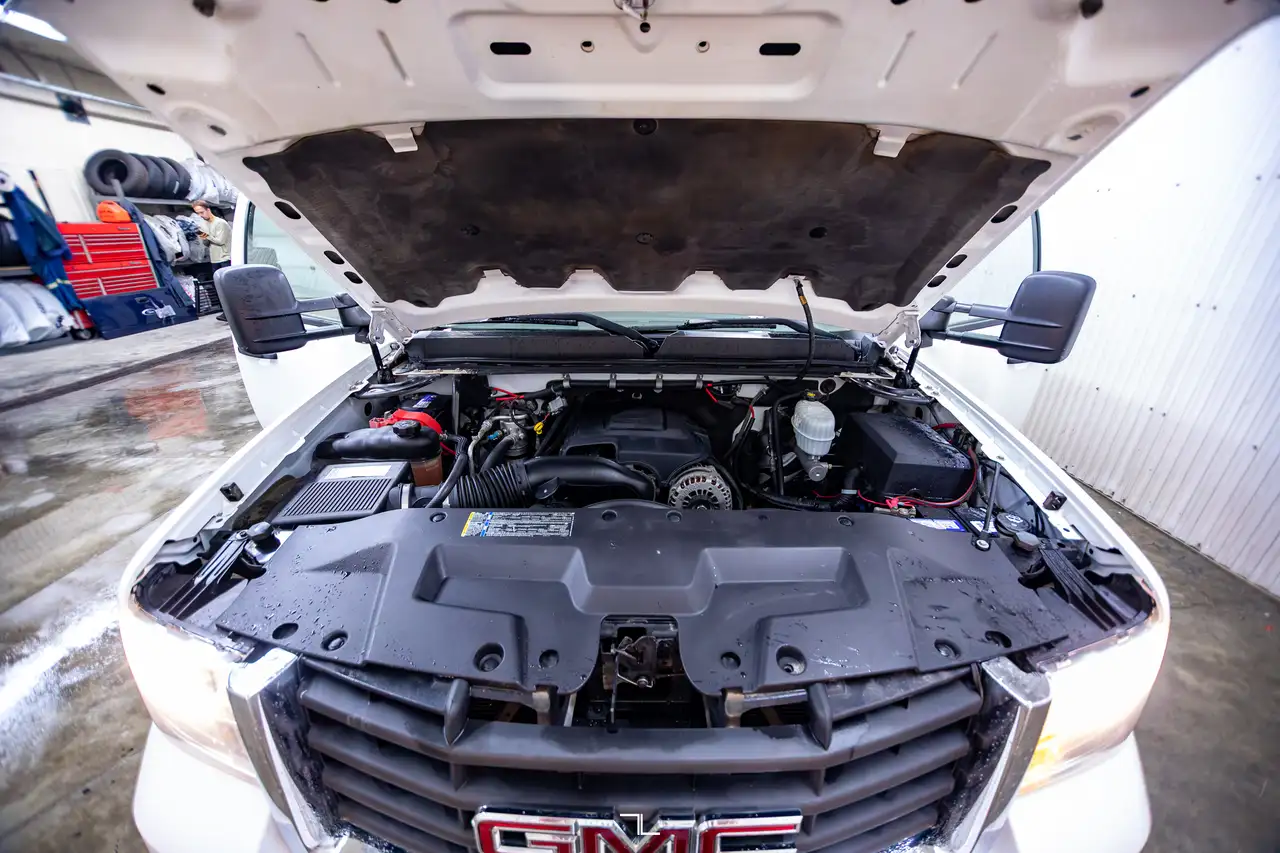 GMC Sierra 3500HD снимка GMC Sierra 3500HD