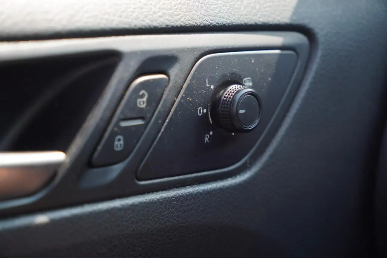Volkswagen Jetta photo Volkswagen Jetta
