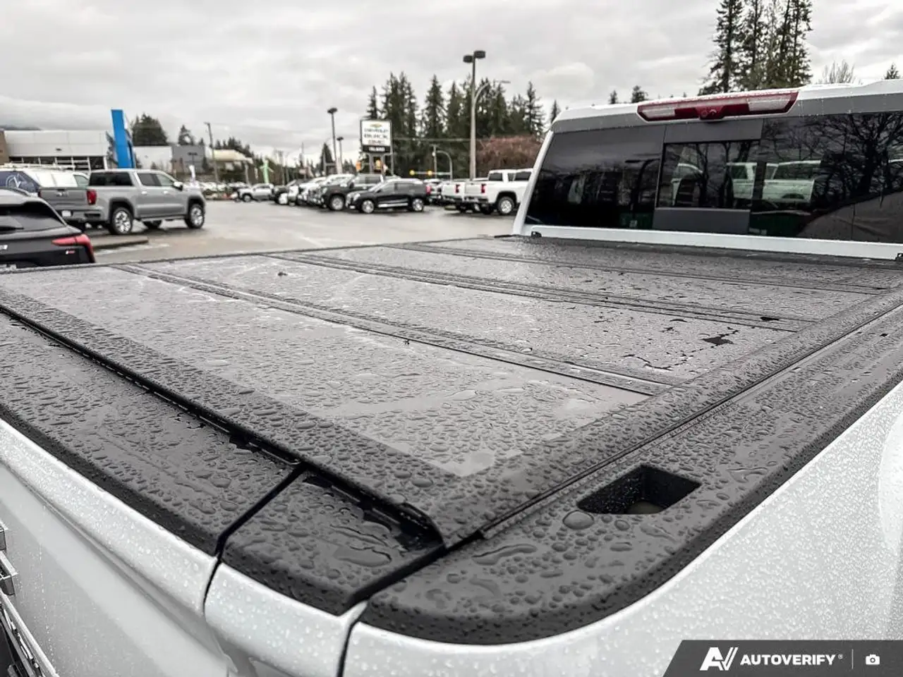 GMC Sierra 3500HD снимка GMC Sierra 3500HD