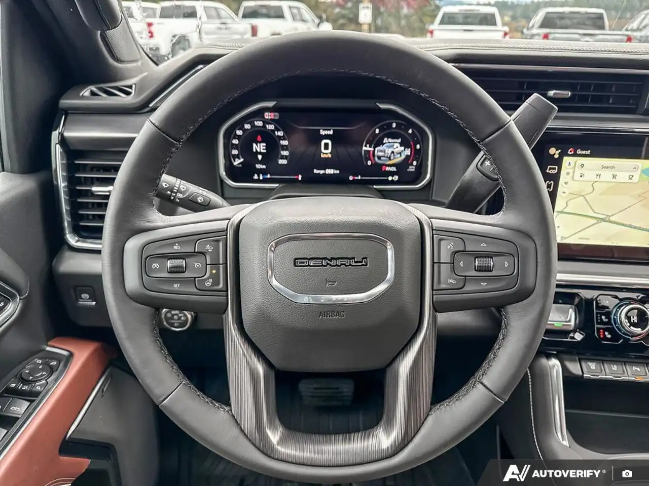 GMC Sierra 3500HD снимка GMC Sierra 3500HD