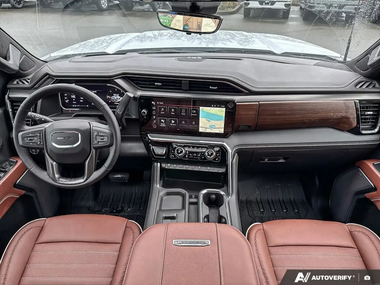GMC Sierra 3500HD снимка GMC Sierra 3500HD