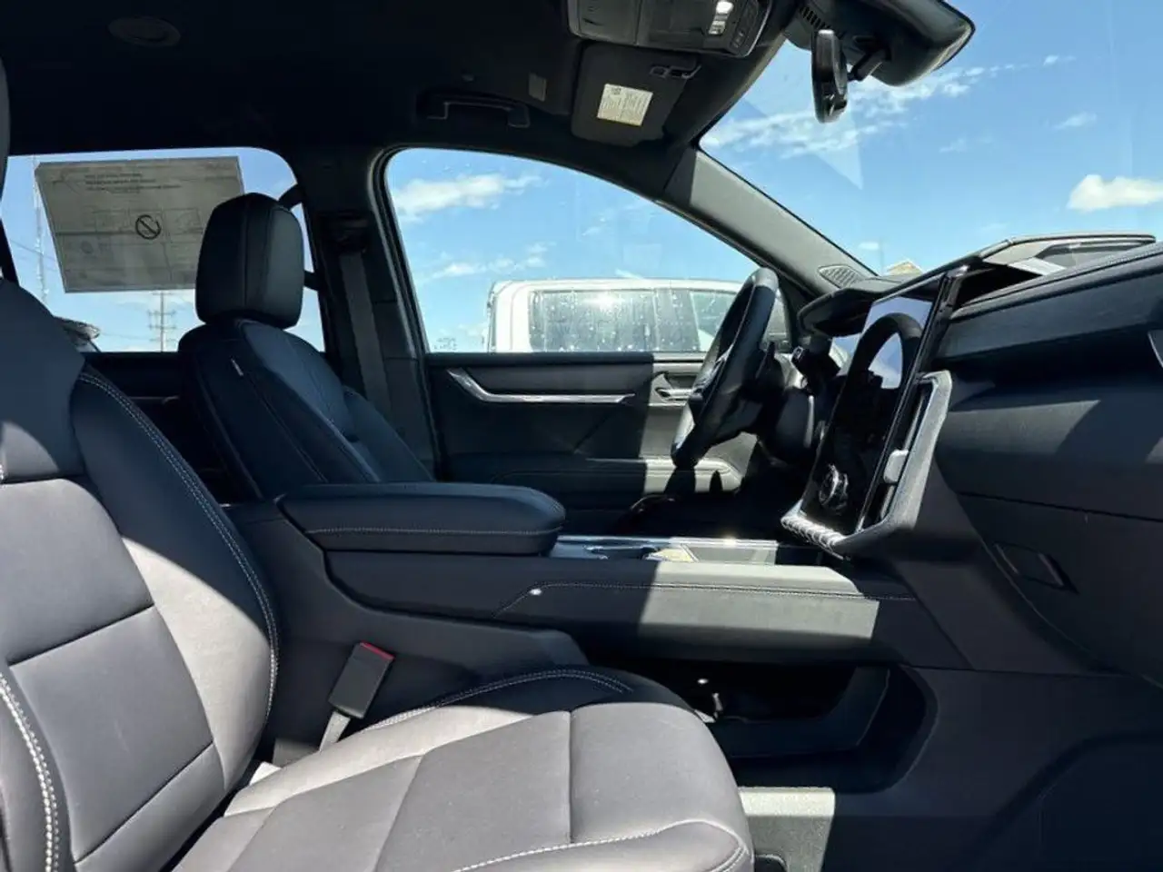 GMC Acadia снимка GMC Acadia