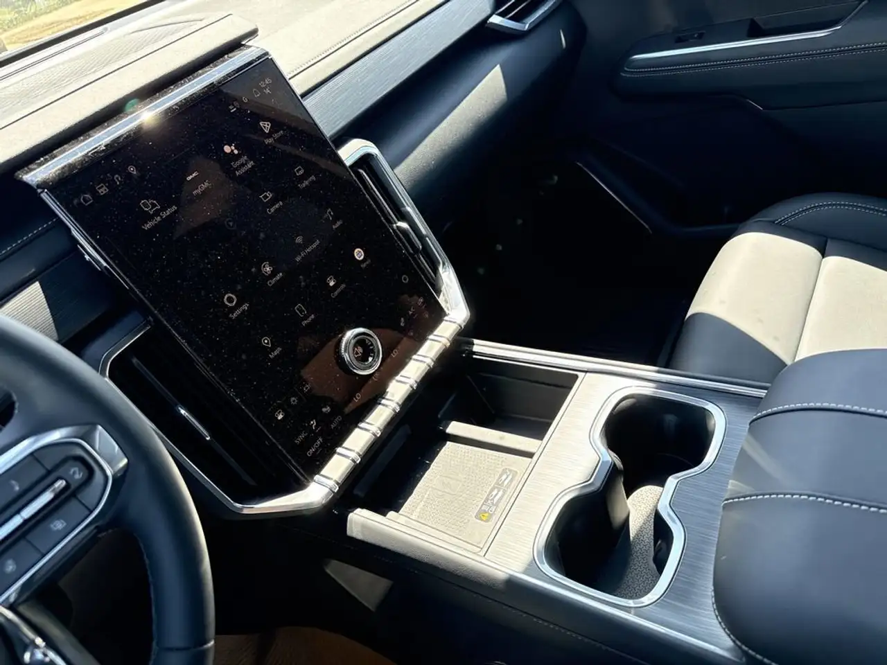 GMC Acadia снимка GMC Acadia