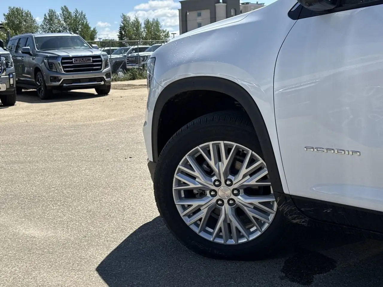GMC Acadia снимка GMC Acadia