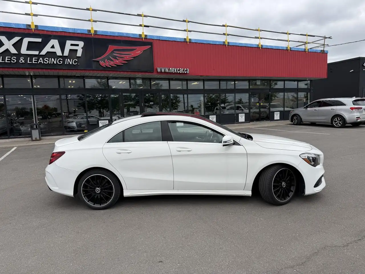 Mercedes-Benz CLA снимка Mercedes-Benz CLA