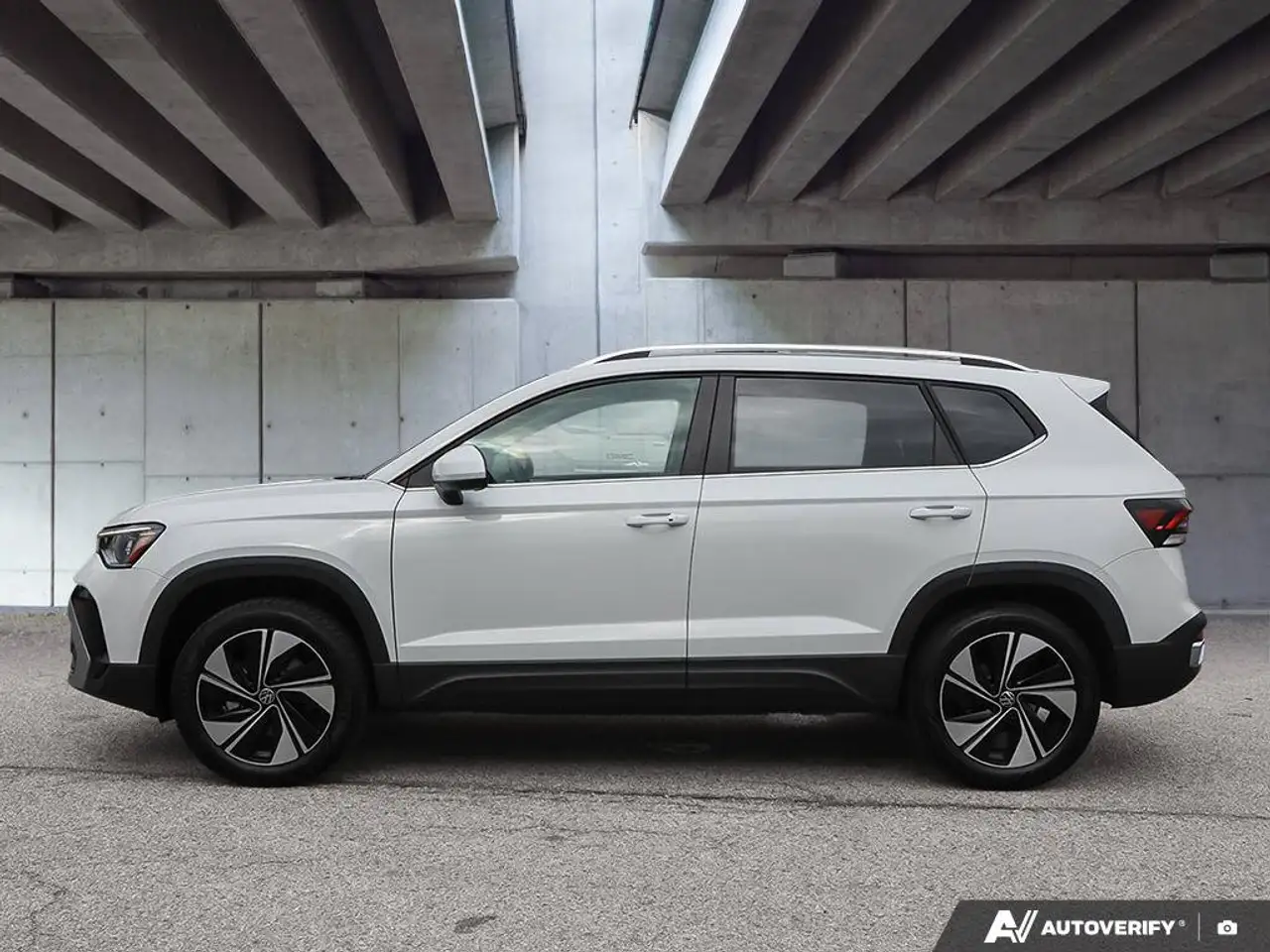 Volkswagen Taos снимка Volkswagen Taos
