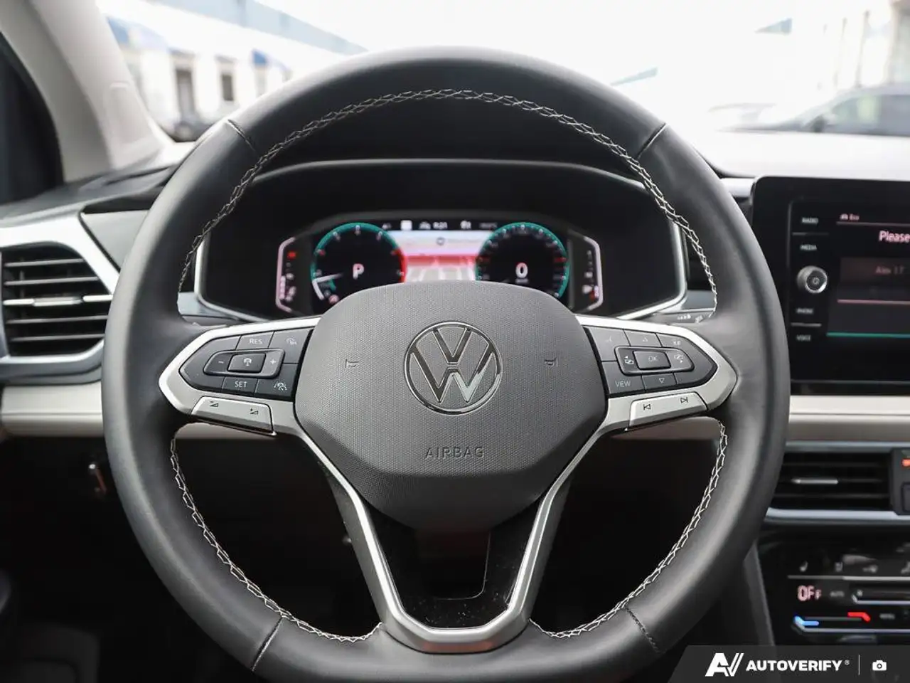 Volkswagen Taos снимка Volkswagen Taos