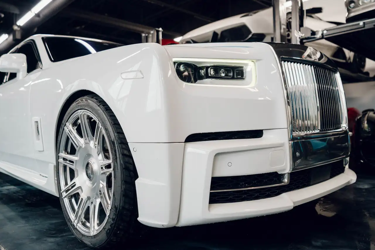 Rolls-Royce Phantom снимка Rolls-Royce Phantom