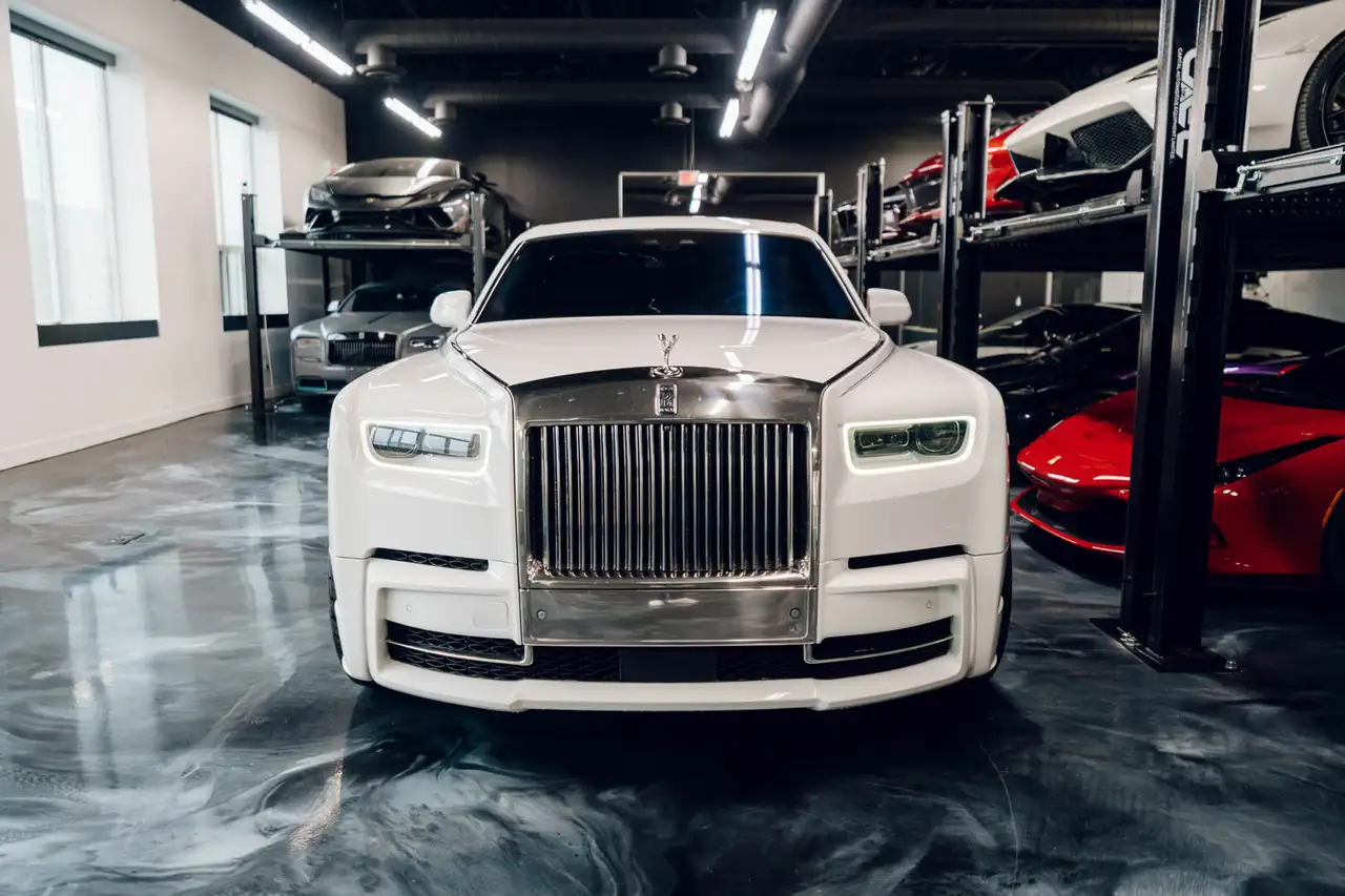 Rolls-Royce Phantom снимка Rolls-Royce Phantom