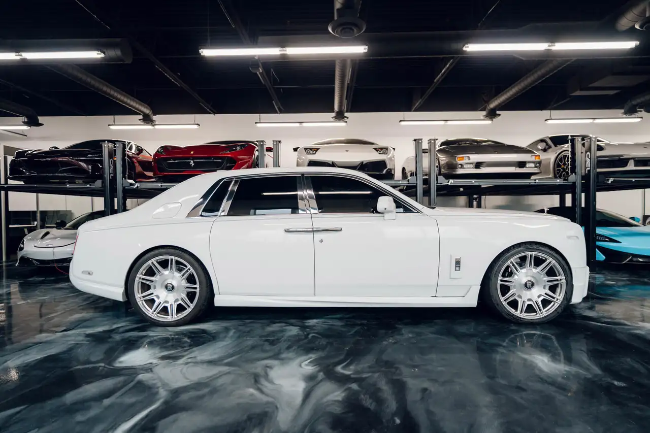 Rolls-Royce Phantom снимка Rolls-Royce Phantom