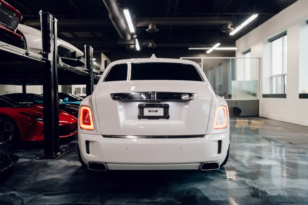 Rolls-Royce Phantom снимка Rolls-Royce Phantom