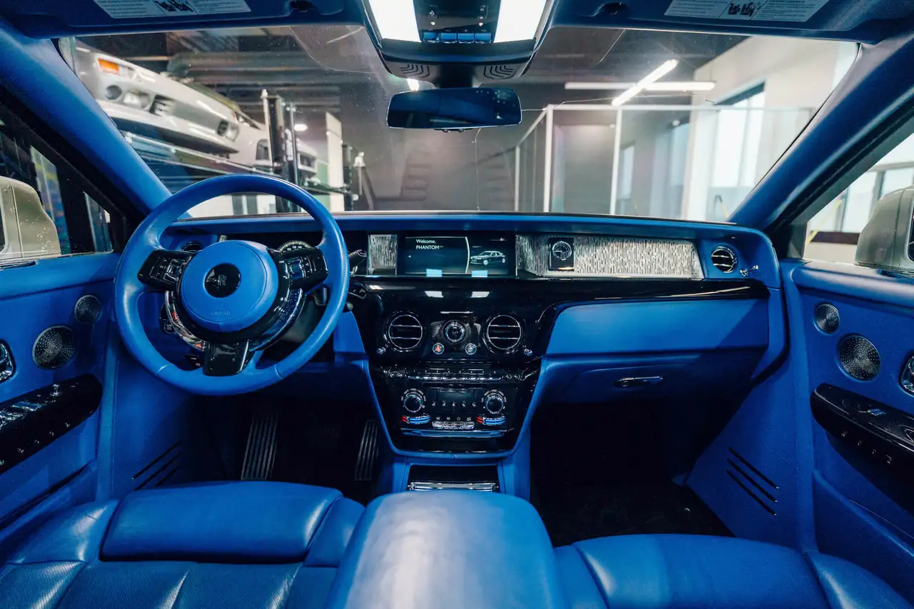 Rolls-Royce Phantom снимка Rolls-Royce Phantom
