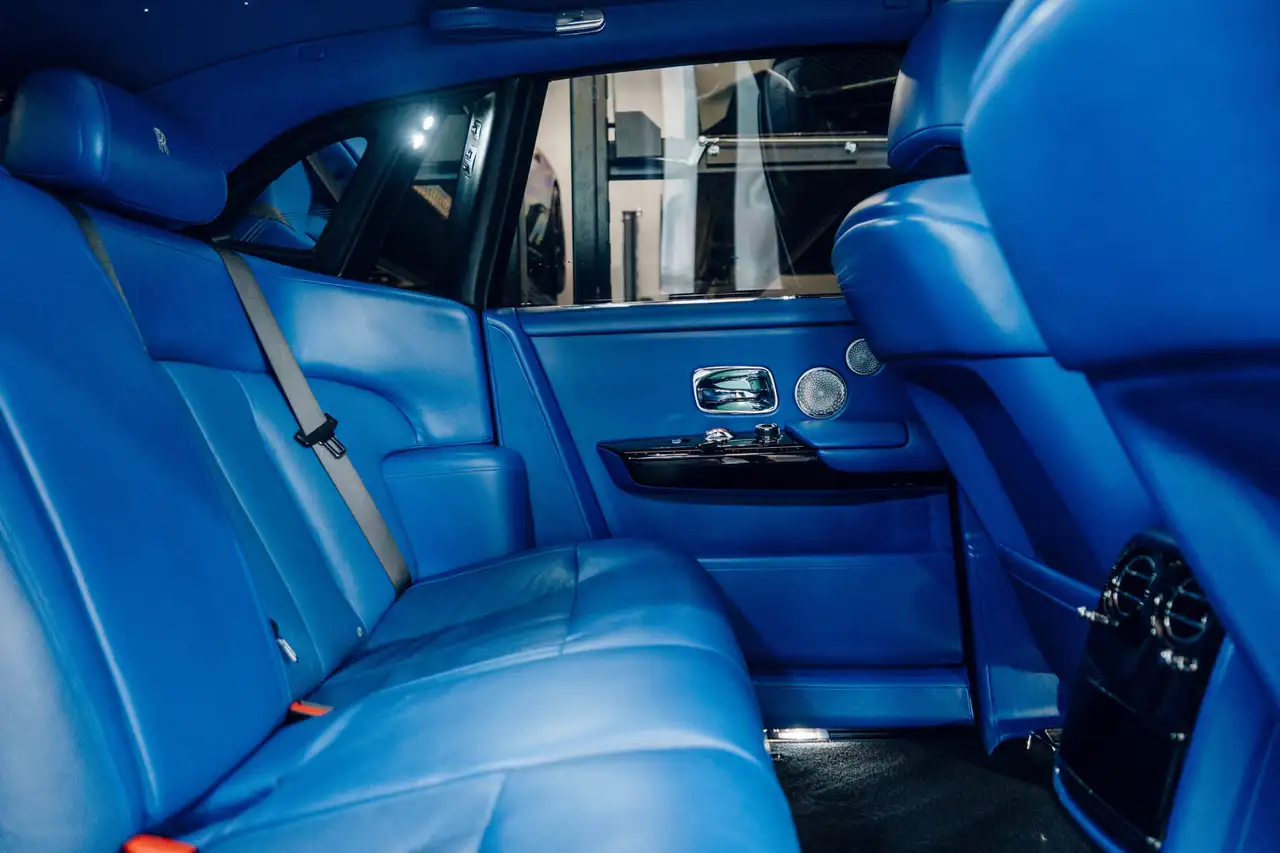 Rolls-Royce Phantom снимка Rolls-Royce Phantom