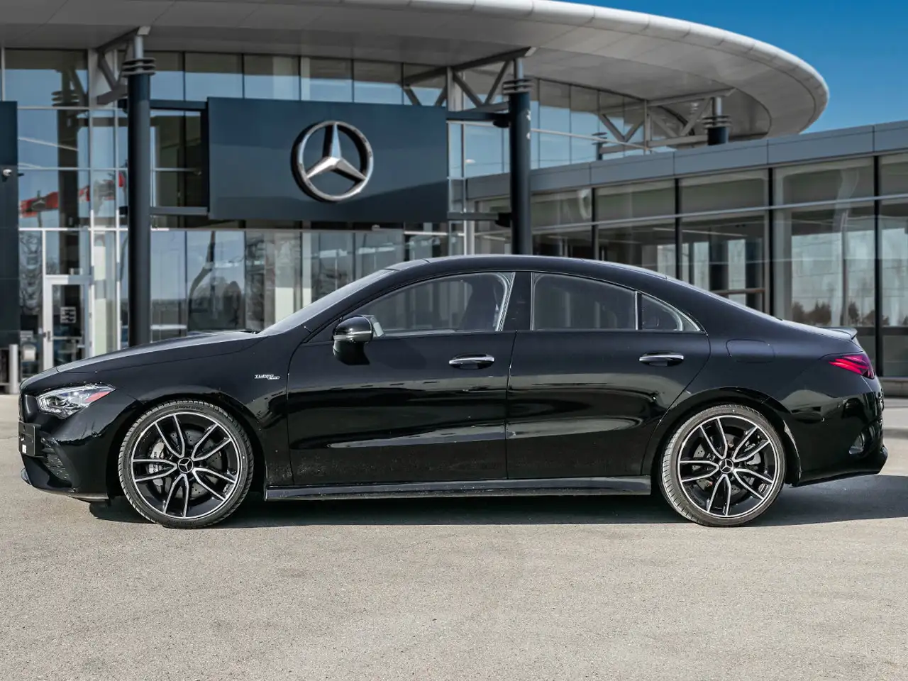 Mercedes-Benz CLA photo Mercedes-Benz CLA