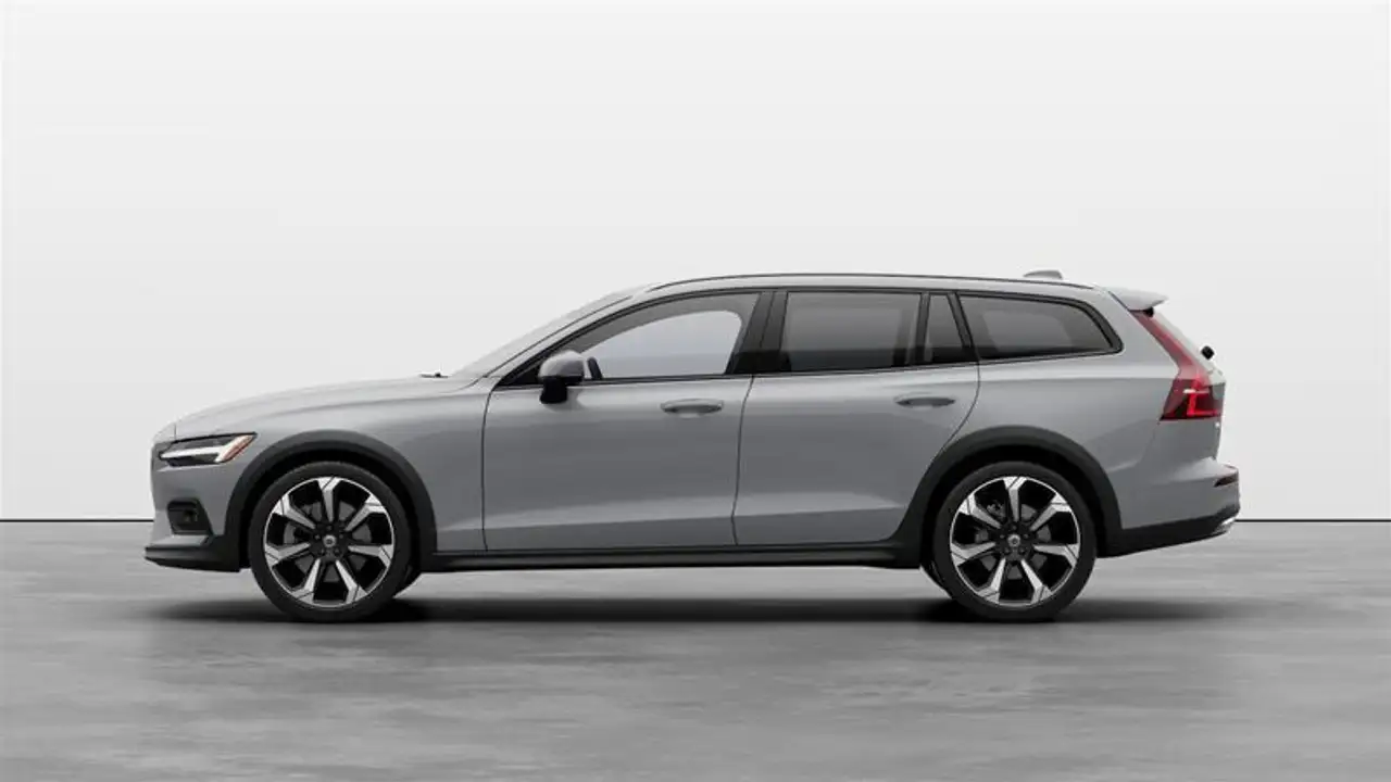Volvo V60 Cross Country photo Volvo V60 Cross Country