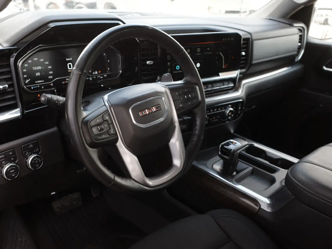 GMC Sierra 1500 снимка GMC Sierra 1500