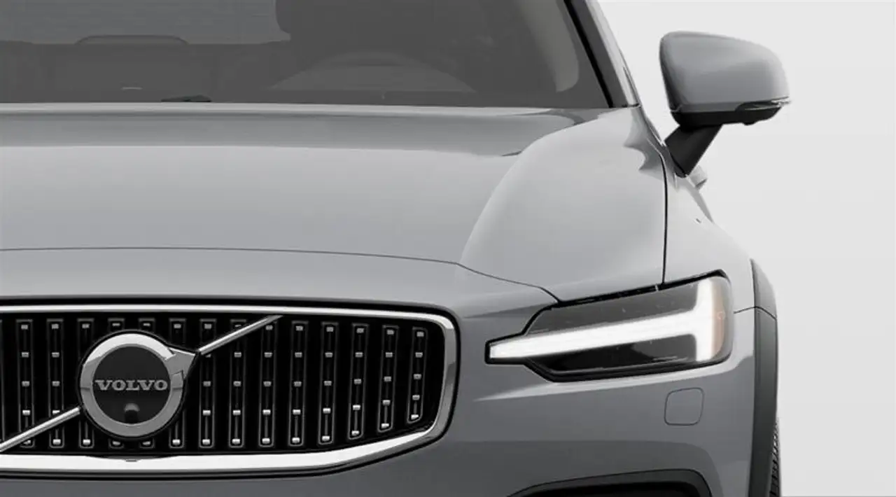 Volvo V60 Cross Country photo Volvo V60 Cross Country