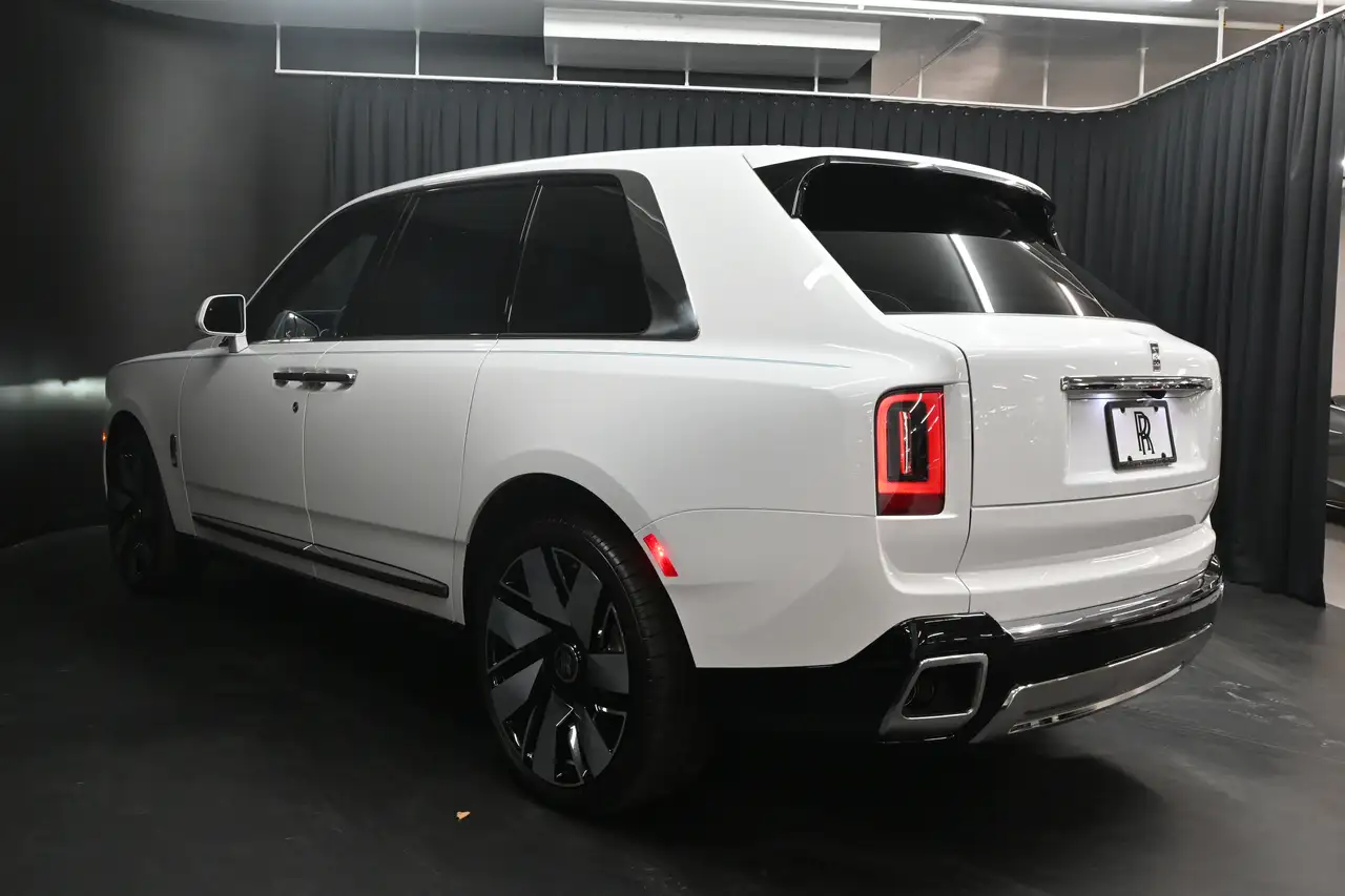 Rolls-Royce Cullinan fotografie Rolls-Royce Cullinan