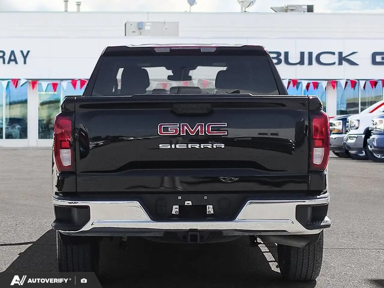 GMC Sierra 1500 снимка GMC Sierra 1500