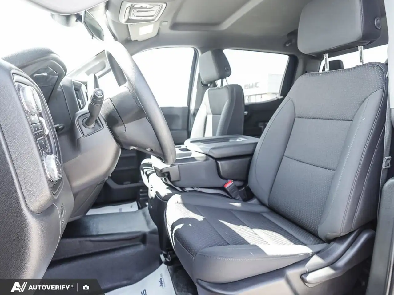 GMC Sierra 1500 снимка GMC Sierra 1500