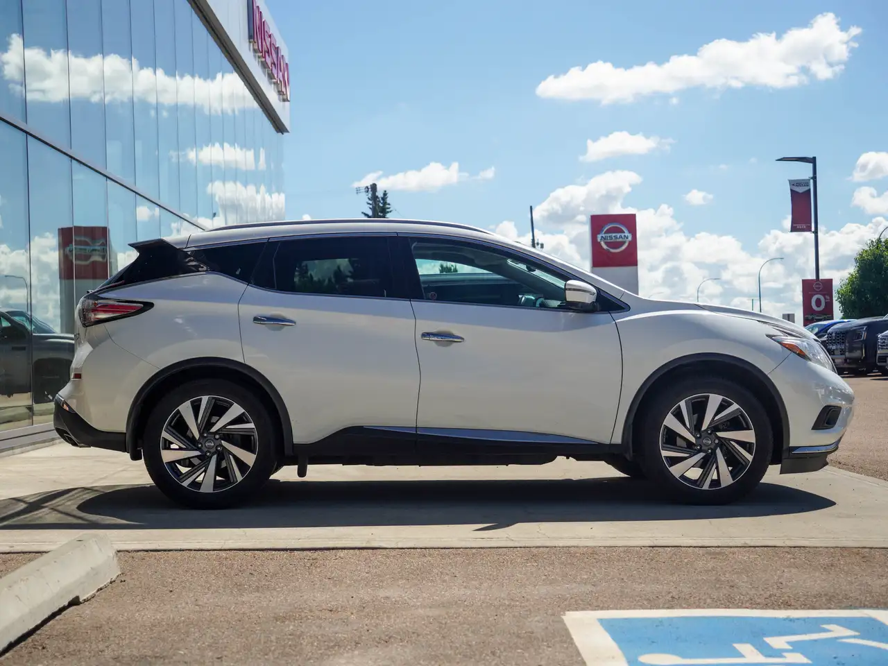 Nissan Murano снимка Nissan Murano