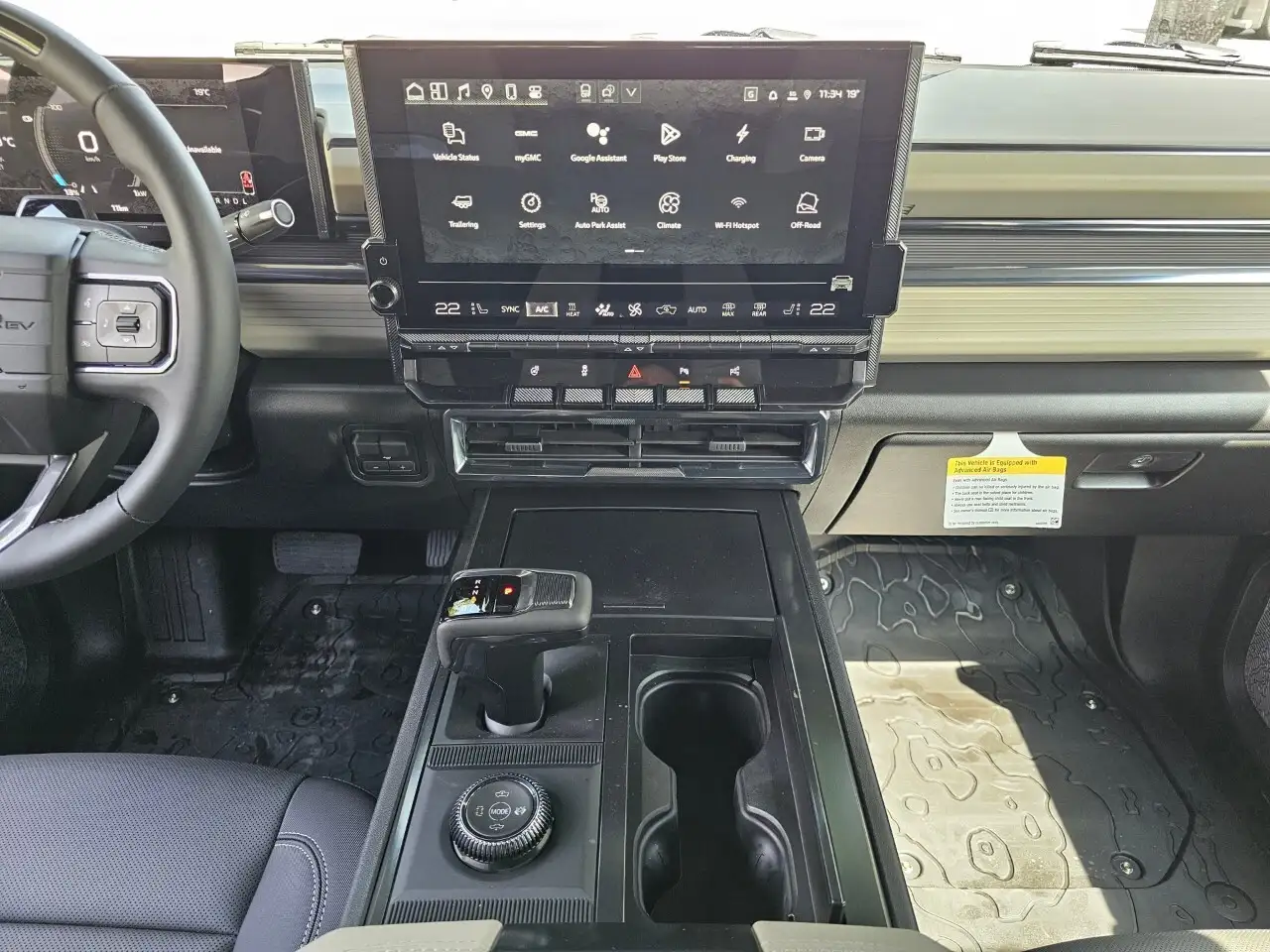 GMC HUMMER EV Pickup photo GMC HUMMER EV Pickup