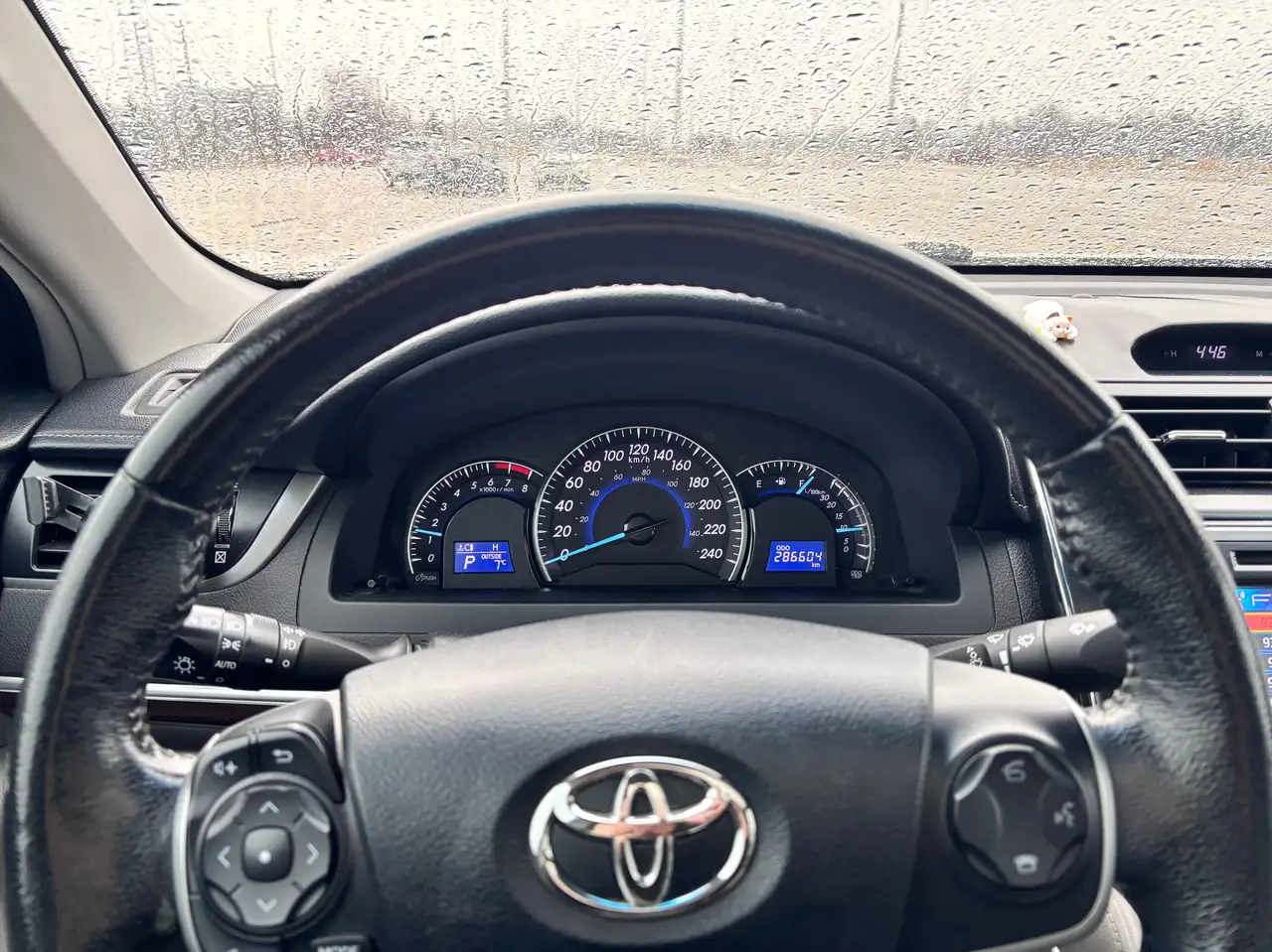 Toyota Camry снимка Toyota Camry