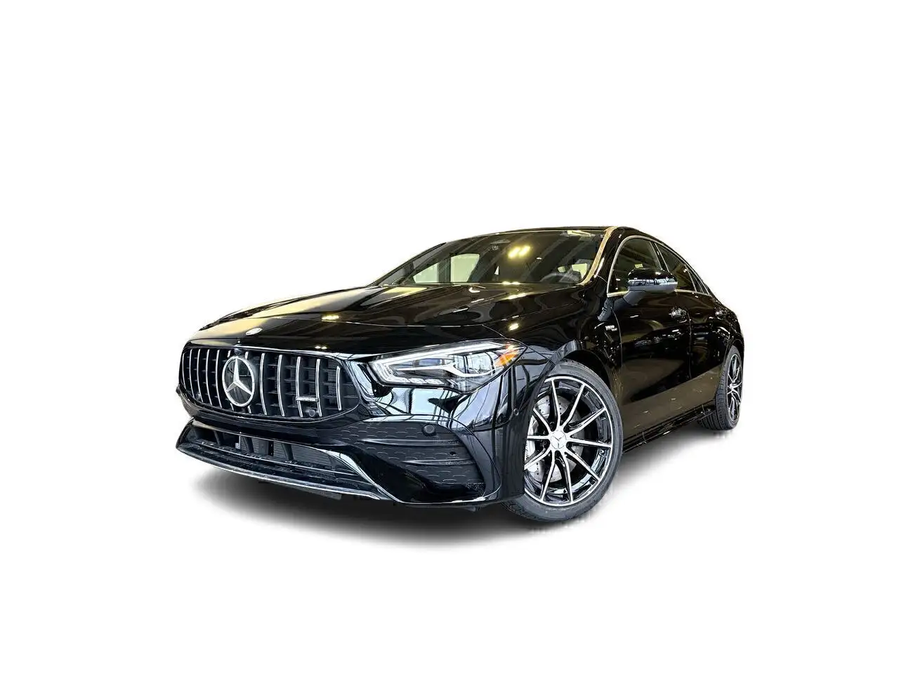 Mercedes-Benz CLA снимка Mercedes-Benz CLA