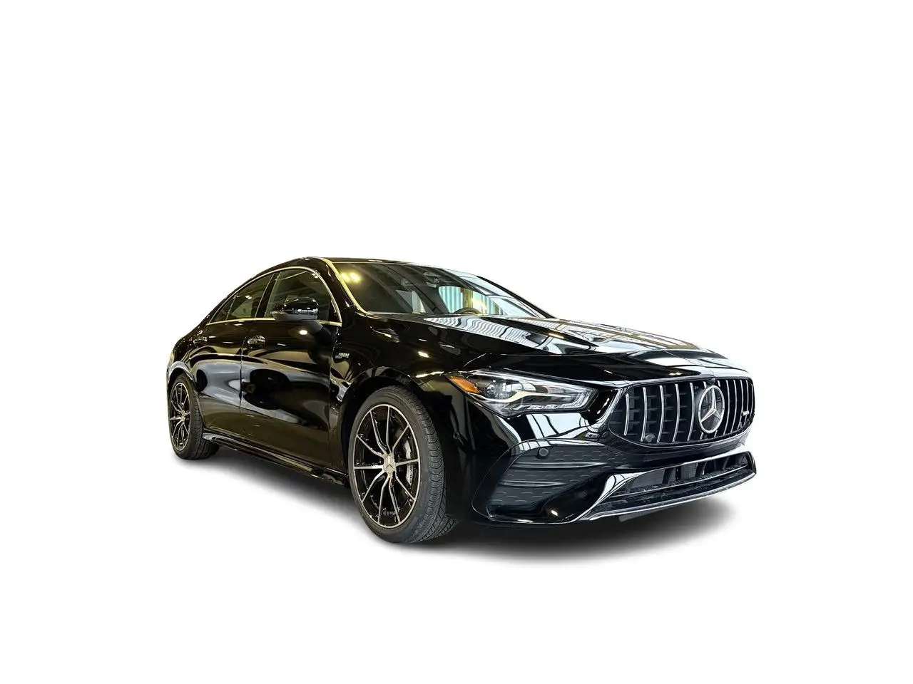 Mercedes-Benz CLA снимка Mercedes-Benz CLA