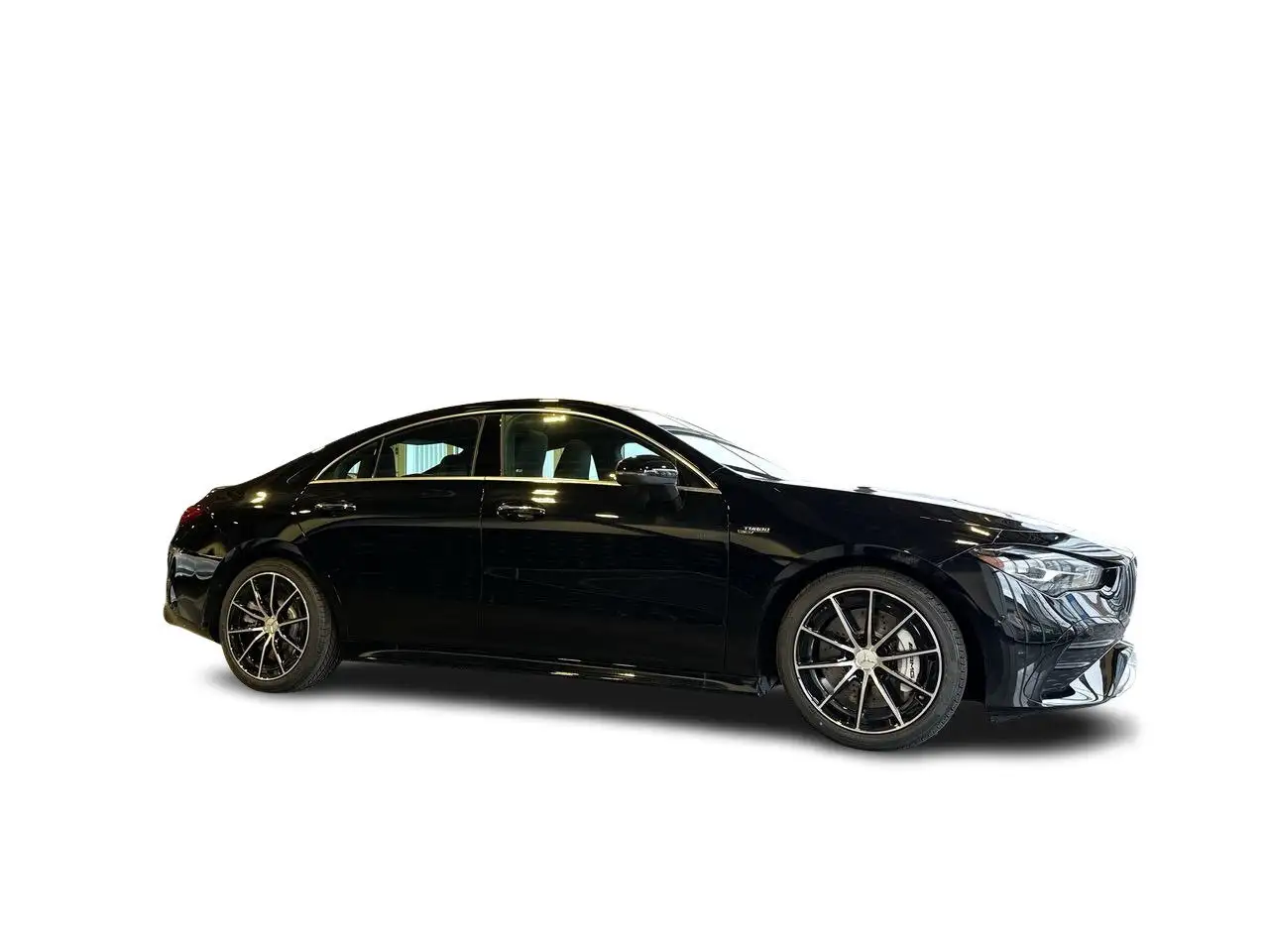 Mercedes-Benz CLA снимка Mercedes-Benz CLA
