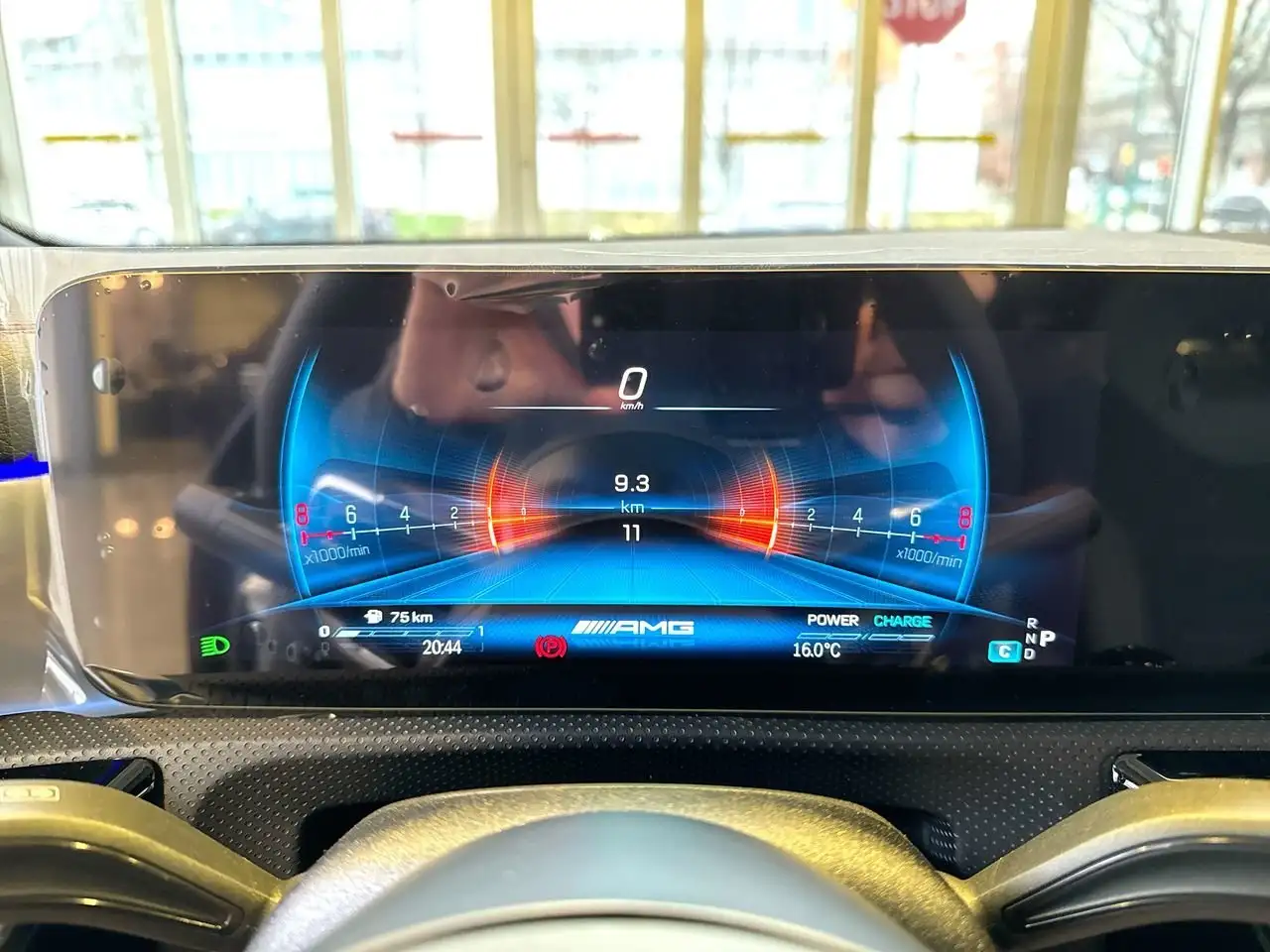 Mercedes-Benz CLA снимка Mercedes-Benz CLA
