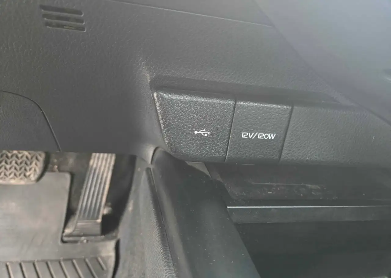 Toyota Camry снимка Toyota Camry