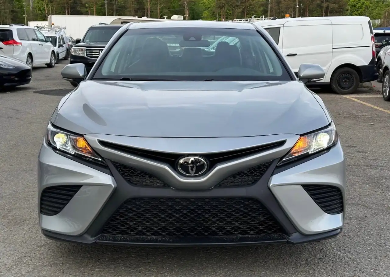 Toyota Camry снимка Toyota Camry