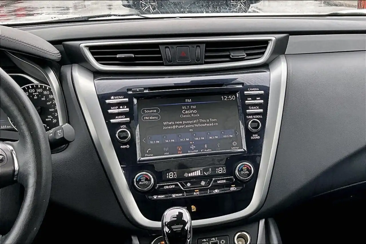 Nissan Murano снимка Nissan Murano
