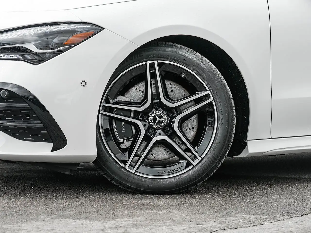 Mercedes-Benz CLA photo Mercedes-Benz CLA