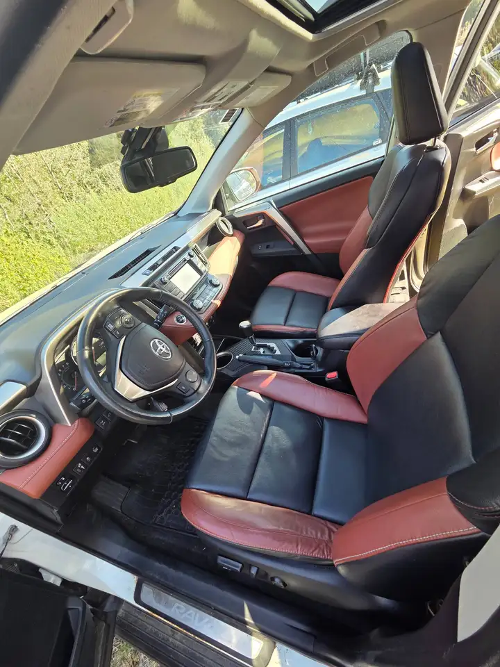 2015 Toyota RAV 4