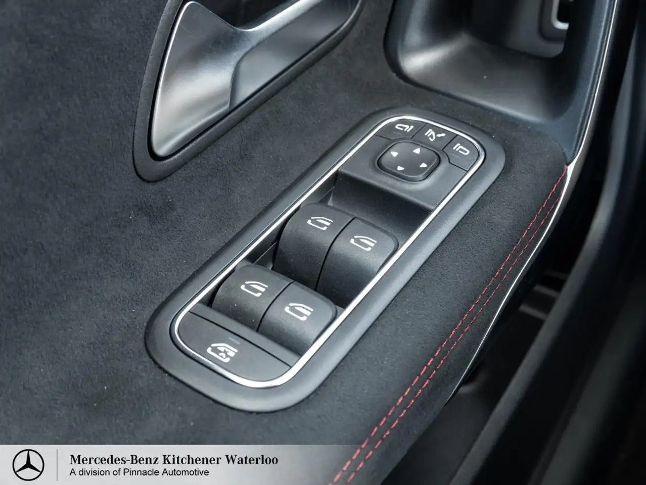 Mercedes-Benz CLA photo Mercedes-Benz CLA