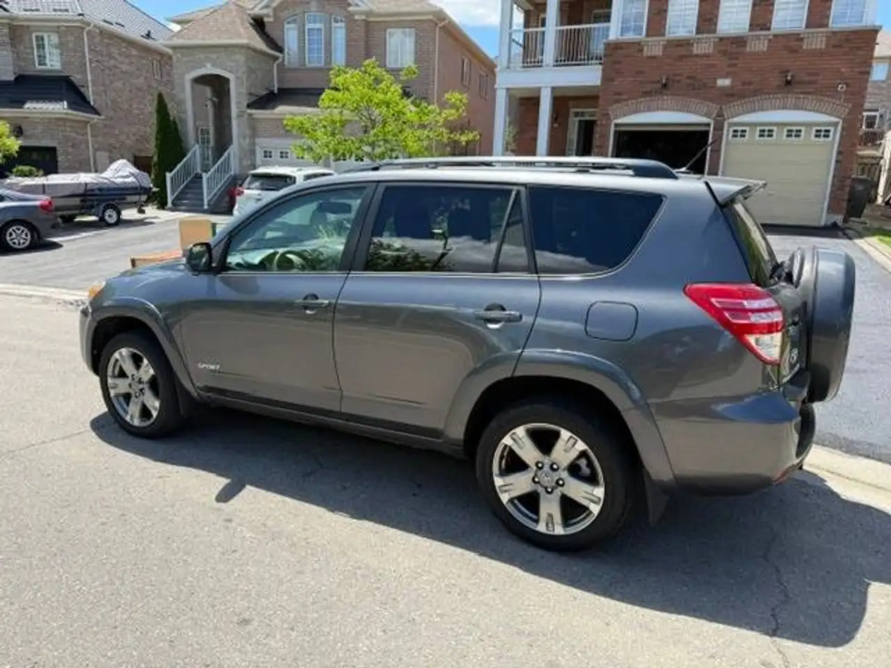 Toyota RAV 4 снимка Toyota RAV 4