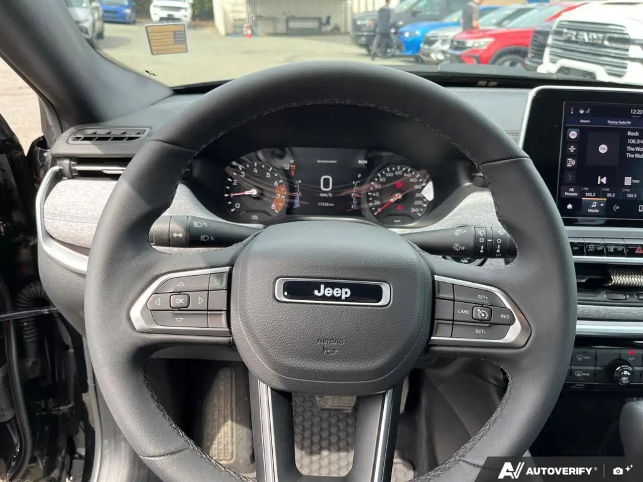 Jeep Compass снимка Jeep Compass