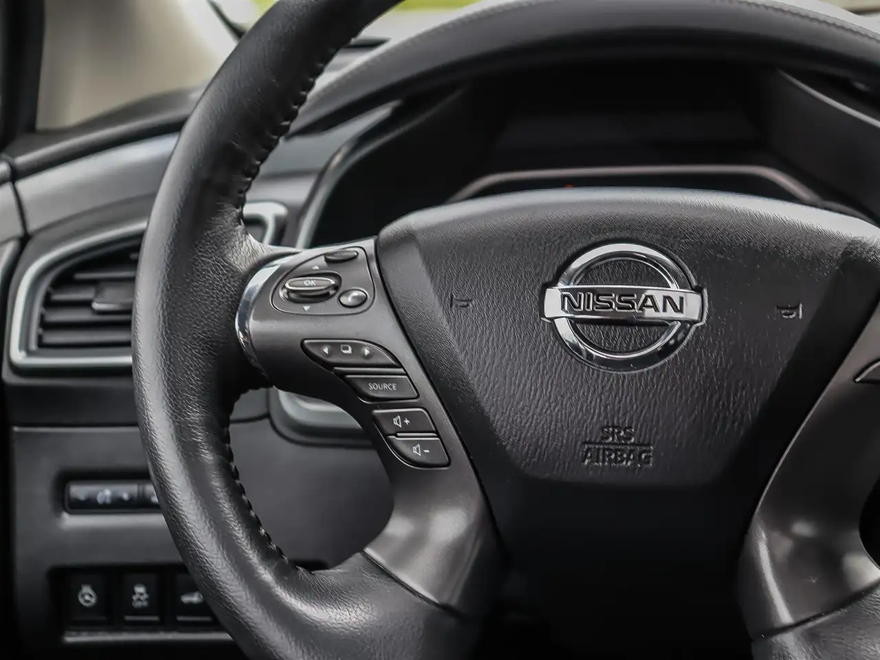Nissan Murano снимка Nissan Murano