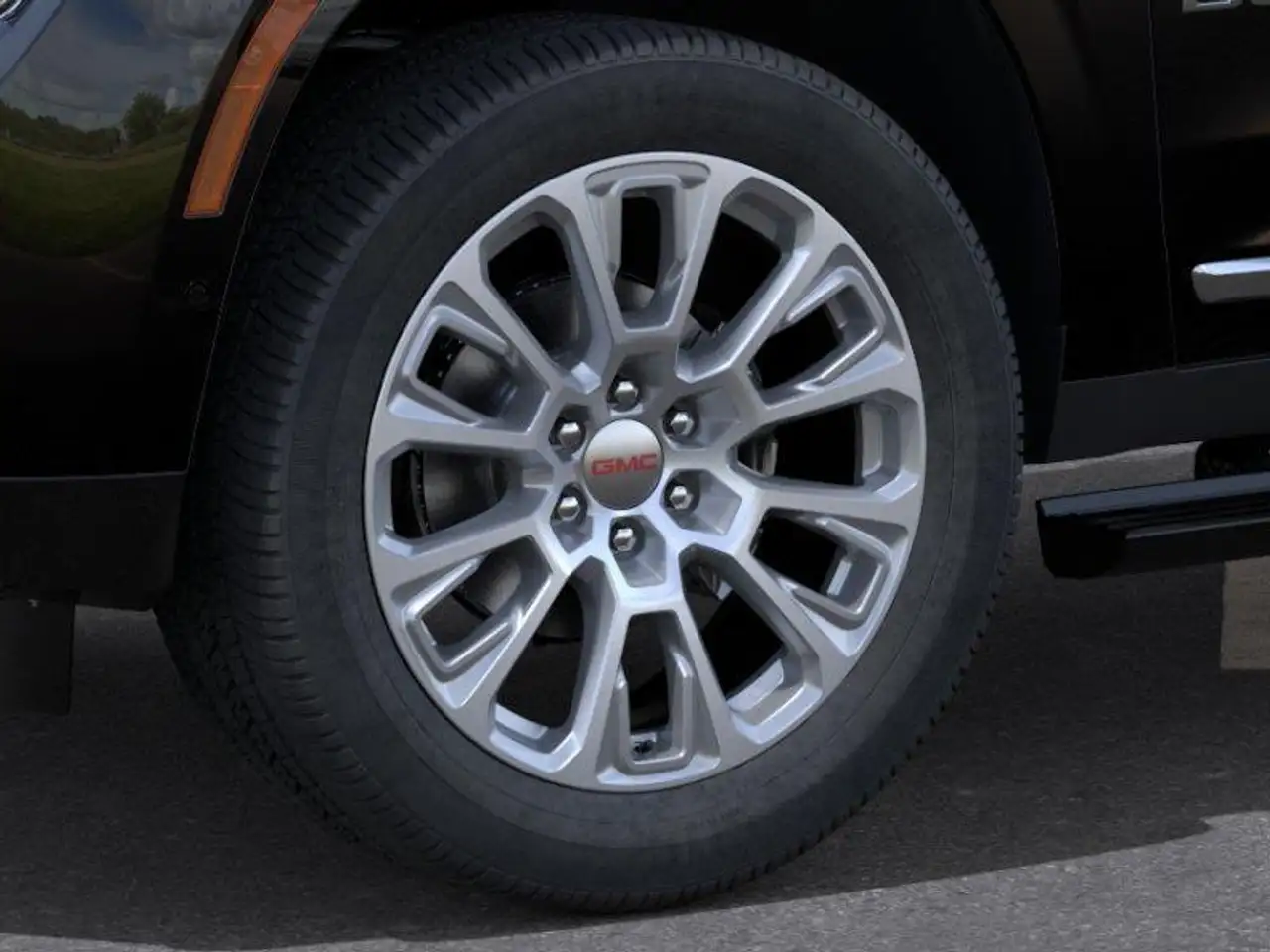 GMC Yukon photo GMC Yukon