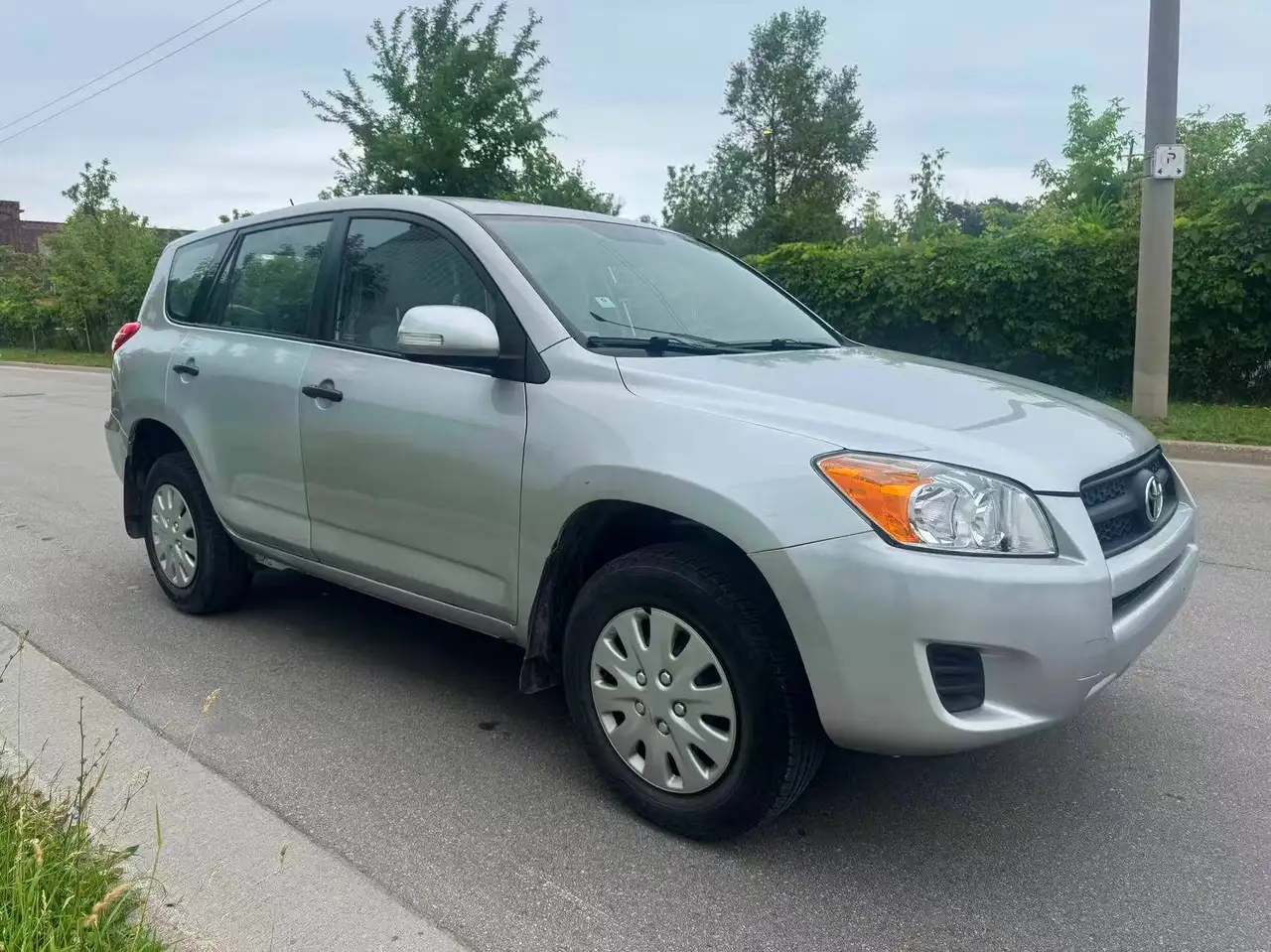 Toyota RAV 4 photo Toyota RAV 4