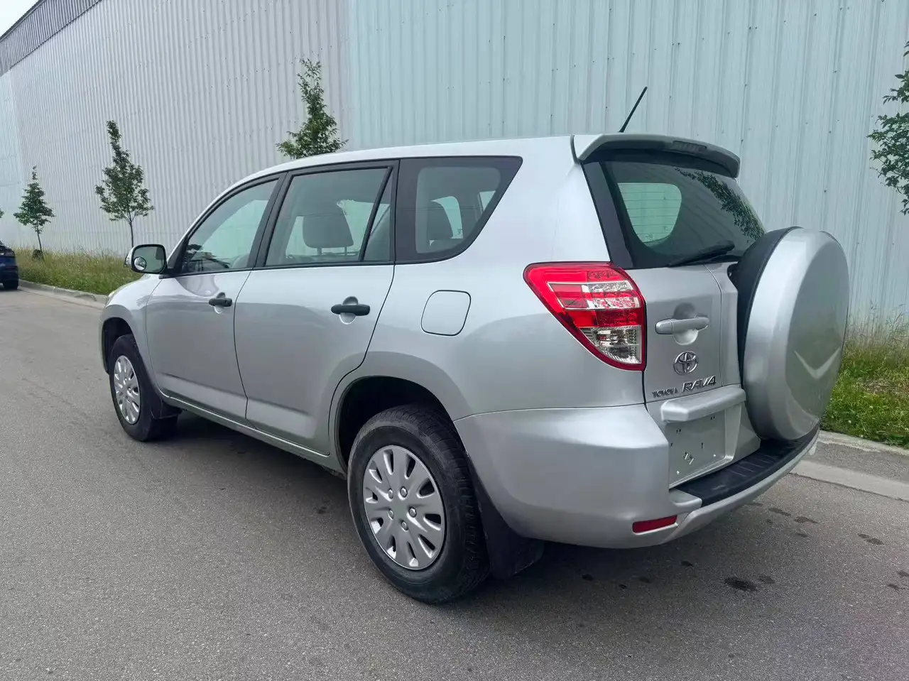 Toyota RAV 4 photo Toyota RAV 4