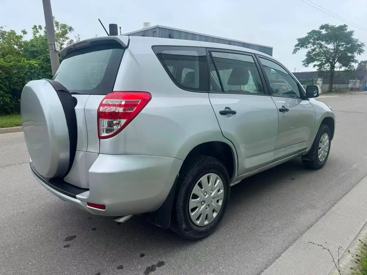 Toyota RAV 4 photo Toyota RAV 4