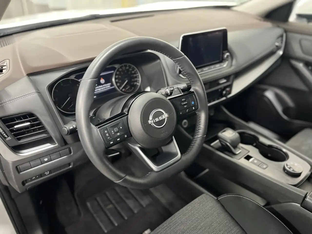 Nissan Rogue fotografie Nissan Rogue