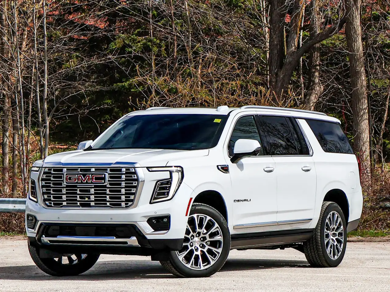 GMC Yukon photo GMC Yukon
